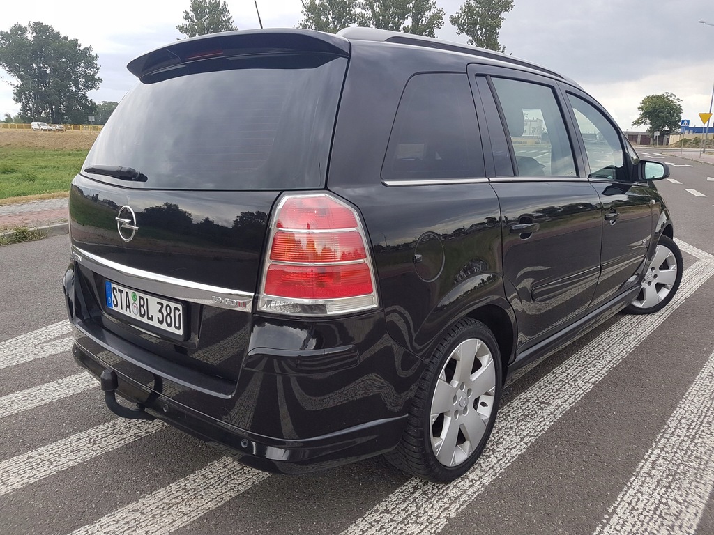 Фара opel zafira b