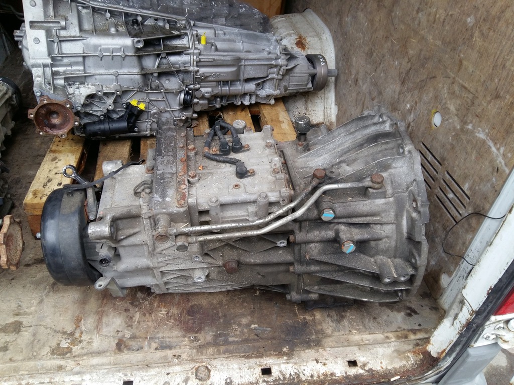 MITSUBISHI CANTER FUSO SKRZYNIA M038S6A002,ME53924