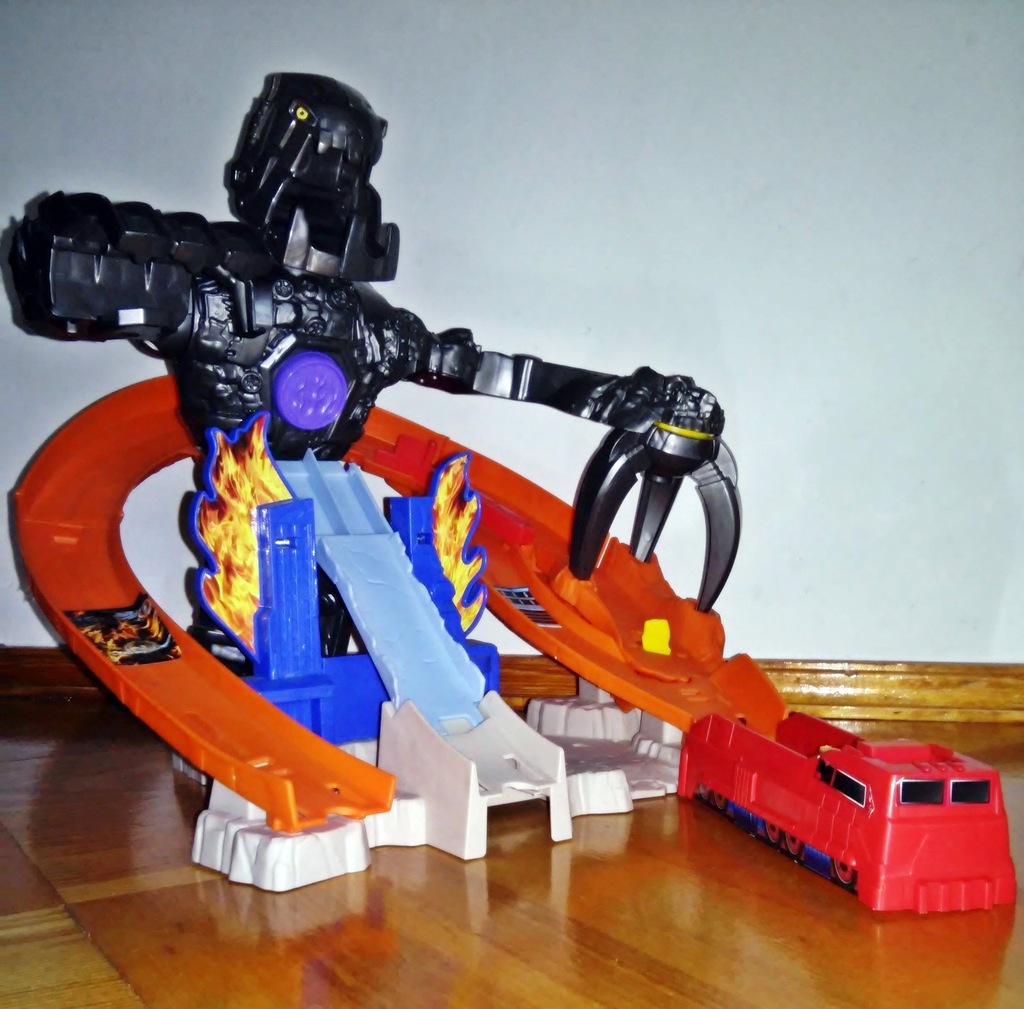 wyrzutnia Hot Wheels Tor Atak Nitrobota mattel