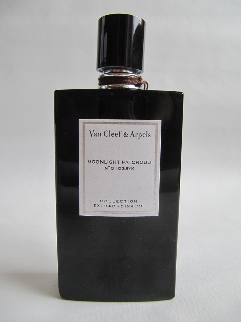 Van cleef moonlight patchouli описание