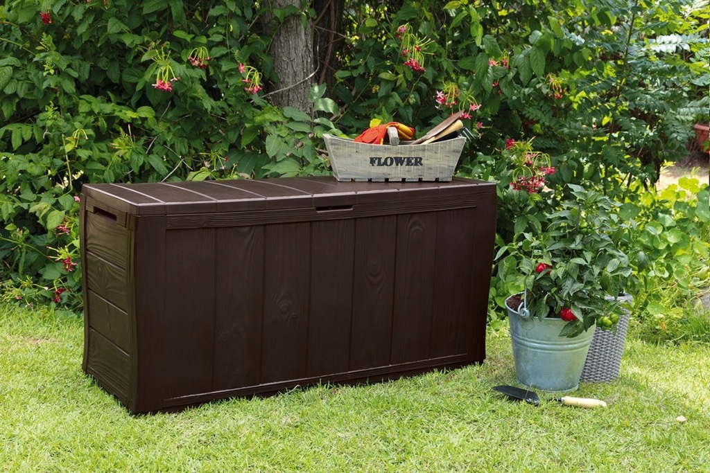 tuin met opbergbak