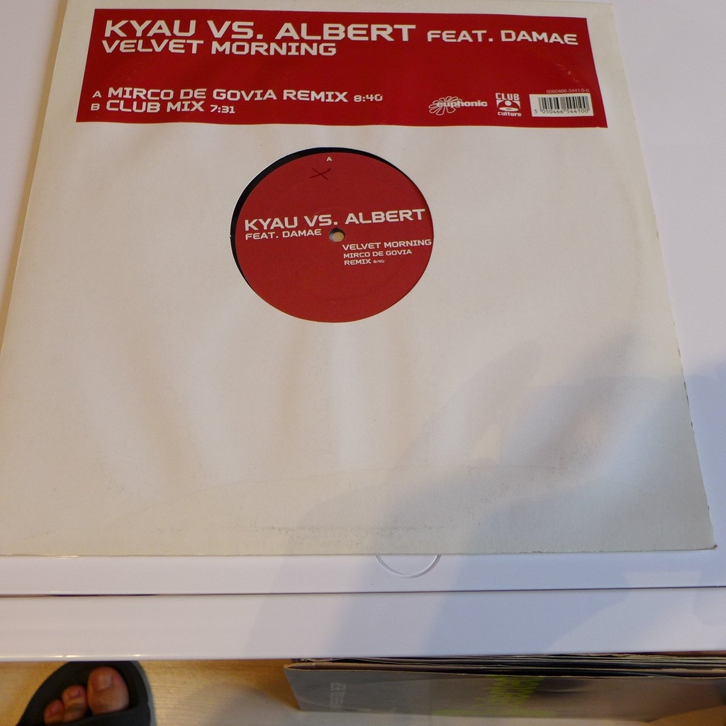 Kyau vs. Albert* Feat. Damae ‎– Velvet Morning