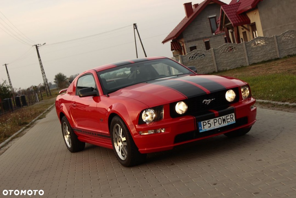 FORD MUSTANG GT 4.6 V8 RODZYNEK ZA auto rodzinne