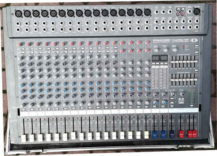 PowerMate Dynacord 1600 plus twardy case
