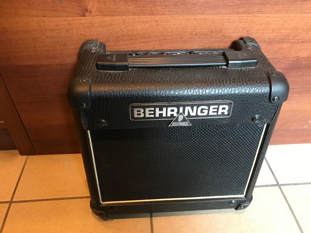Piecyk gitarowy BEHRINGER VINTAGER AC108, ŁÓDŹ