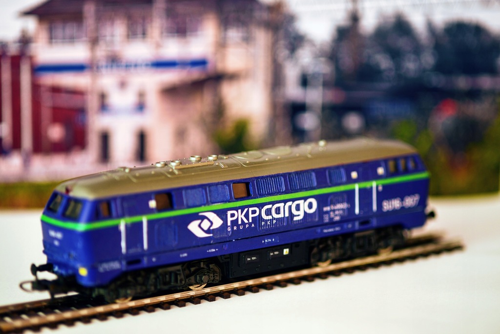 Lokomotywa spalinowóz SU 16 PKP CARGO H0