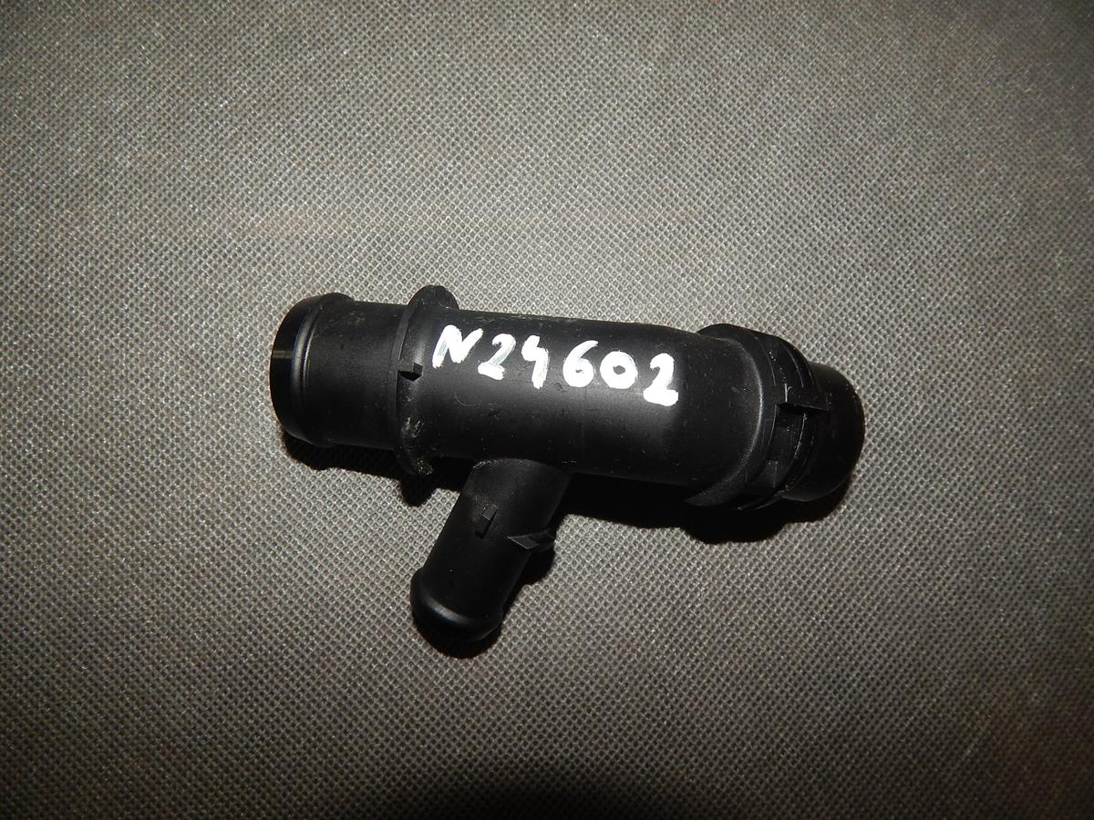 AUDI A4 B9 WATER PIPE HOSE 8W0122293AE