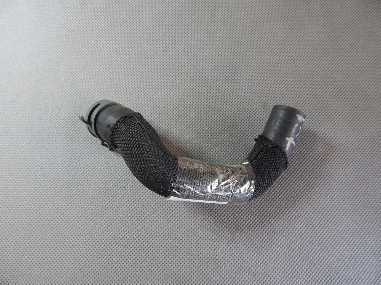 AUDI A3 8V HOSE WATER HOSE 5Q0121096K