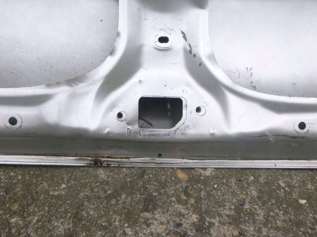 TOYOTA AVALON boot doors rear part
