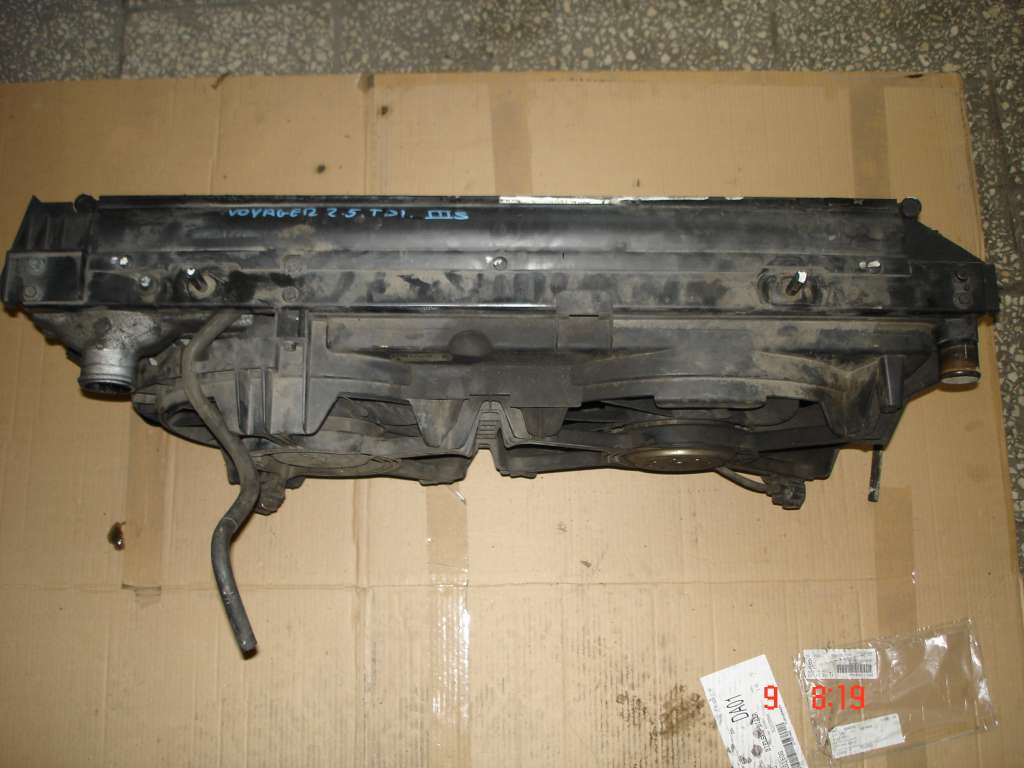 KOMPLET Radiateur CHRYSLER VOYAGER 2.5CRDI