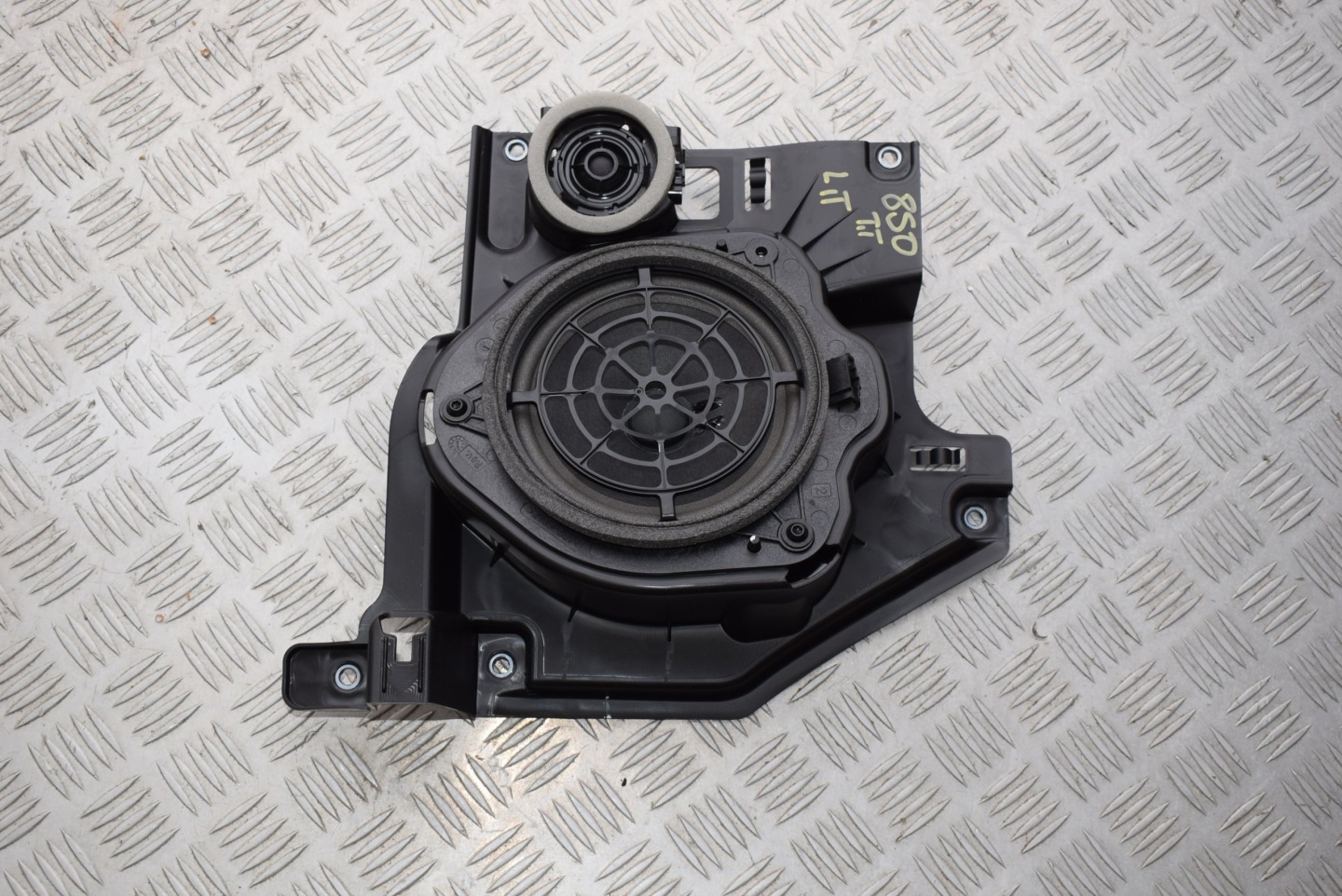 speaker holder left rear part AUDI TT 8S 8S0