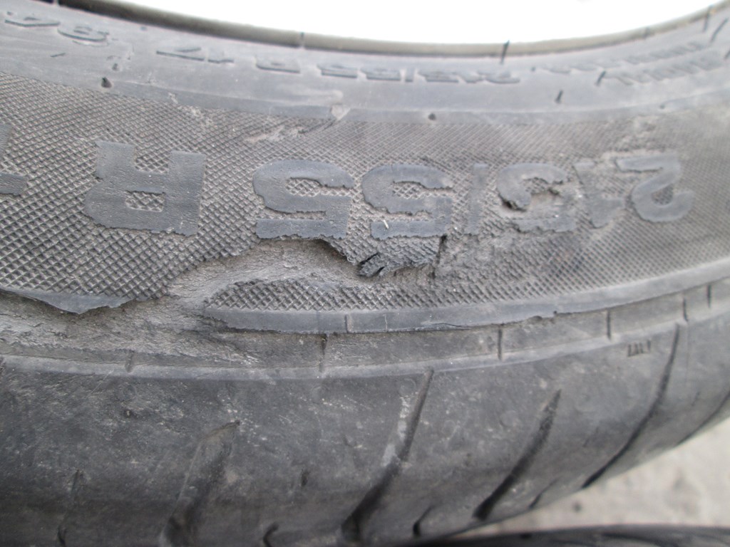 wheels discs tyres Nissan Juke 17"