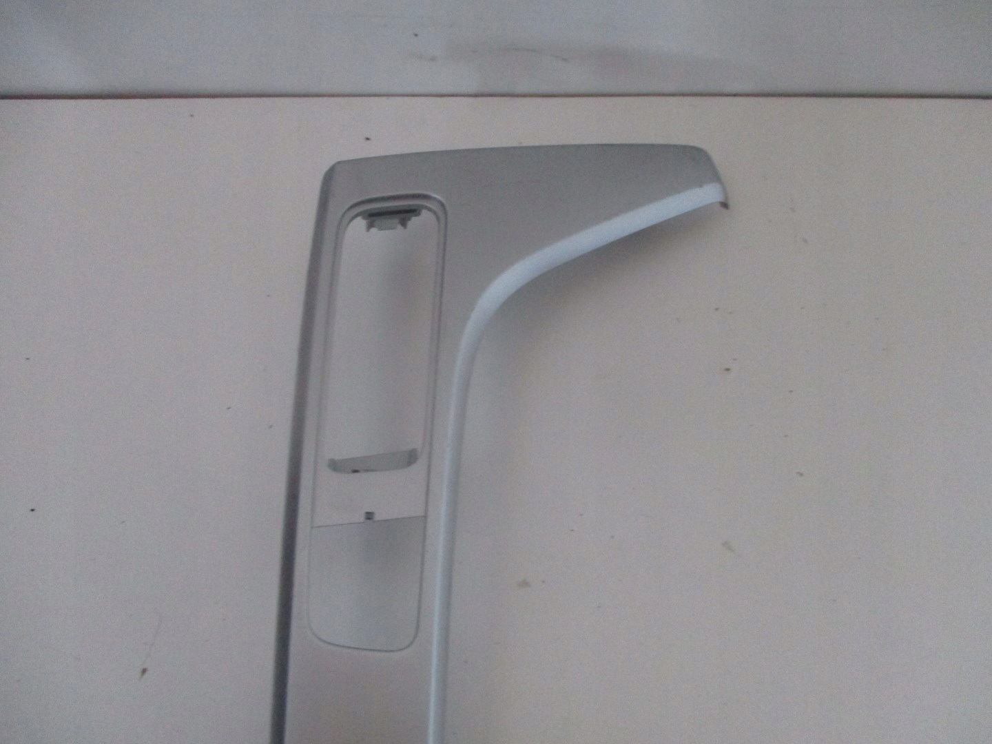 dashboard shell Audi A4 8W0
