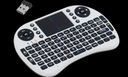 Multimediálna prenosná klávesnica s dotykovým panelom pre Smart TV Android Kód výrobcu KOM0331