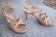 STUART WEITZMAN 41/10M beżowe sandałki skóra nowe