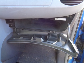 фото thumb №5, Бардачок з панелі правий пасажира mercedes w168 a160