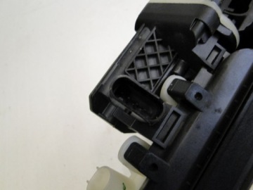 фото thumb №8, Mercedes s kl w222 замок задній кришки a2227500593