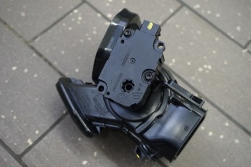 фото thumb №1, Канал обдув правый mercedes w205 a2058300200