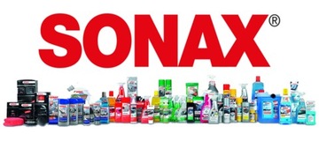 SONAX Auto Polish освежает и удаляет царапины с лакокрасочного покрытия.