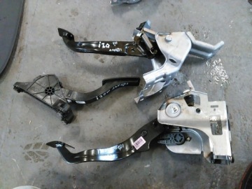 фото thumb №1, Hyundai i30 iii 2017- педаль сцепления газа тормоза