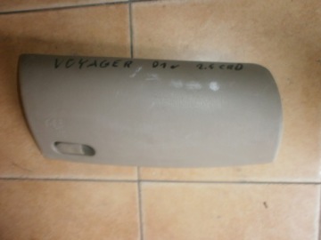 фото thumb №1, Заглушка защита бардачка voyager 2001r