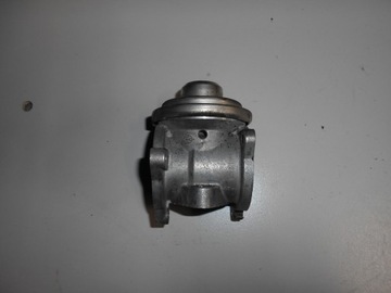 Клапан egr vw polo 1.4 tdi 045129637a фото №1