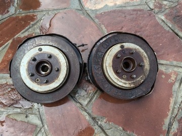 Range rover sport поворотна опора ступиця зад ліва 3.6td фото №1