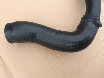 Труба шланг воздуховод 30636856 volvo s60 v70 s80 2.4 d5 фото №1