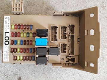 Subaru outback 15- коробка запобіжників usa фото №1