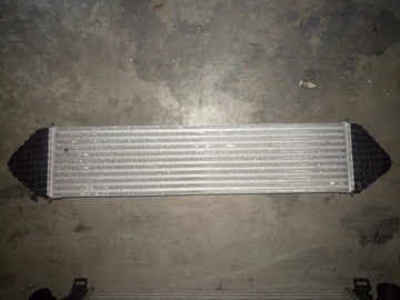 Volvo радиаторов воздуха интеркулер 31368270 - фото №1