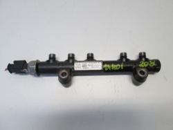 топливная рейка peugeot 5008 1.6