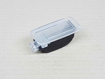 Avensis aygo yaris auris lamp door trunk, фото