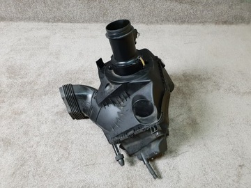 Audi a6 3.0 air filter housing 059133835e, фото