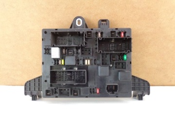 Opel astra 4 j fuse box 13368651 uj, фото