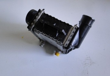 Mercedes w205 172 w222 253 интеркулер a6510900314, фото