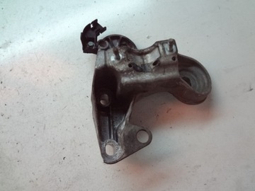 Audi a4 b7 2.0 tdi bracket motor right 8e0199352f, фото