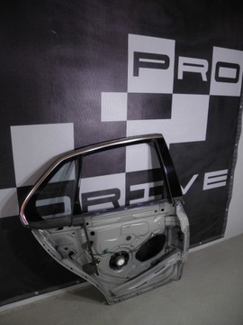 Vw jetta '06// right rear door lc5f frame chrome, фото