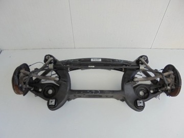 Mercedes cls w218 rear suspension axis left hub, фото
