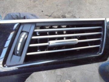 Lattice ventilation mercedes e-class w212 left right, фото