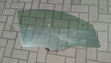 Mazda 2 02-07 right door glass right front door, фото