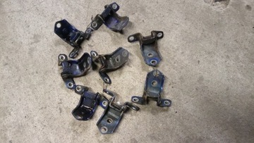 Mazda 2 07 - 14 door hinge lp lt front right pt, фото