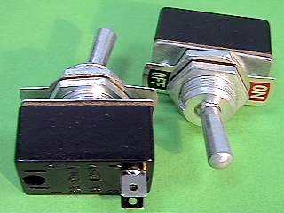 Przełącznik dźwigienkowy KN3-1 2 pozycje 2-pin
