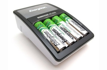 ENERGIZER MAXI + ЗАРЯДНОЕ УСТРОЙСТВО 4 AA HR6 POWER + 2000 мАч