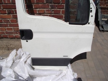 DVEŘE IVECO DAILY 06-12 R PRAVÉ