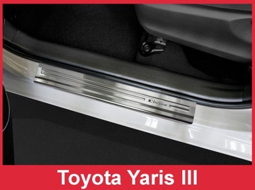 TOYOTA YARIS 3 Накладки на пороги