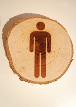 Подставка для обручальных колец из среза березы.