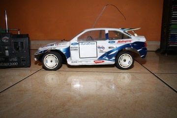 KYOSHO FORD ESCORT RS, отличная модель, ременный привод!