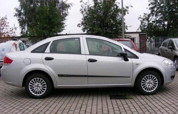 LIŠTA DVEŘNÍ BOČNÍ NA DVEŘE FIAT LINEA