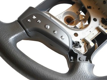 КНОПКА НА РУЛЕ ДЛЯ TOYOTA AVENSIS II 2 T25 03-