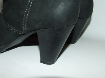 Buty ze skóry VENTURINI r.39 dł.25 cm